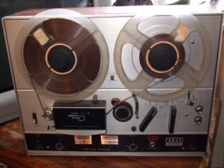 Akai 4000D