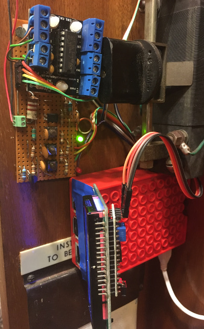 Control circuit and Raspberry Pi